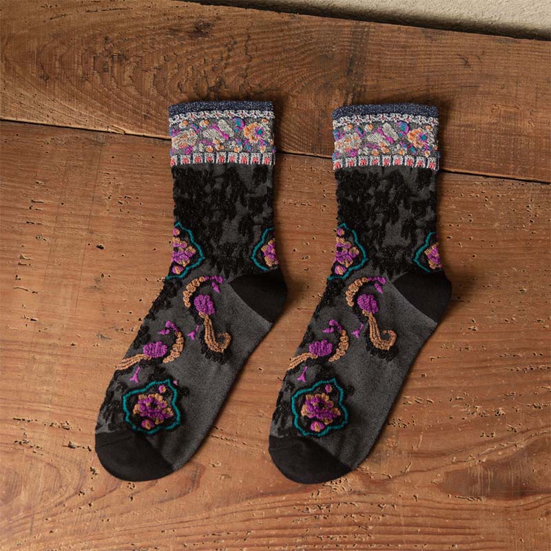 Retro Embossed Floral Pattern Micro Crew Women Cotton Socks - Image 5