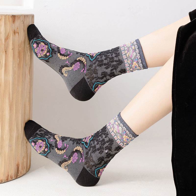 Retro Embossed Floral Pattern Micro Crew Women Cotton Socks - Image 9