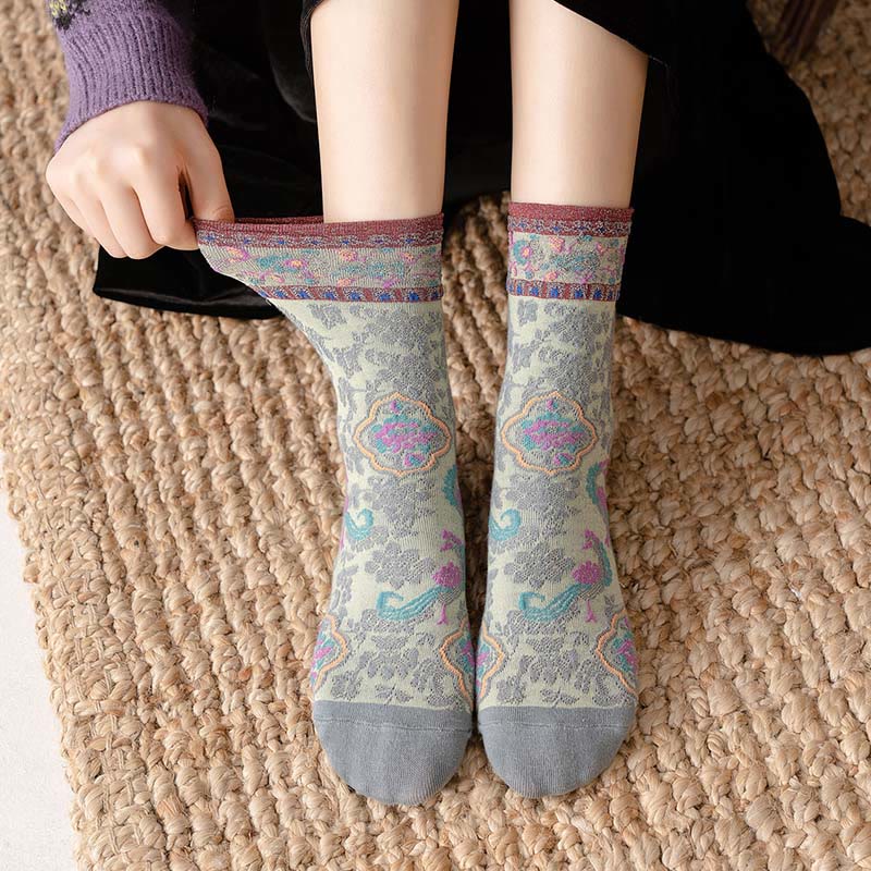 Retro Embossed Floral Pattern Micro Crew Women Cotton Socks - Image 4
