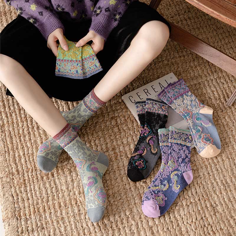 Retro Embossed Floral Pattern Micro Crew Women Cotton Socks - Image 30