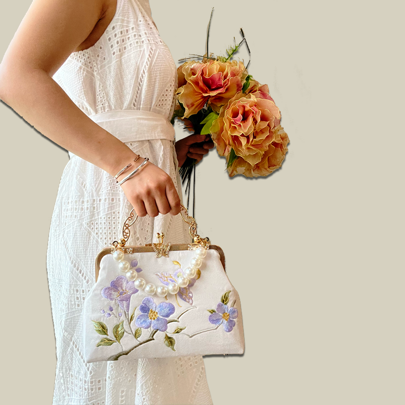 Butterfly Embroidered White Handbag with Metal Kiss-Lock - Image 5