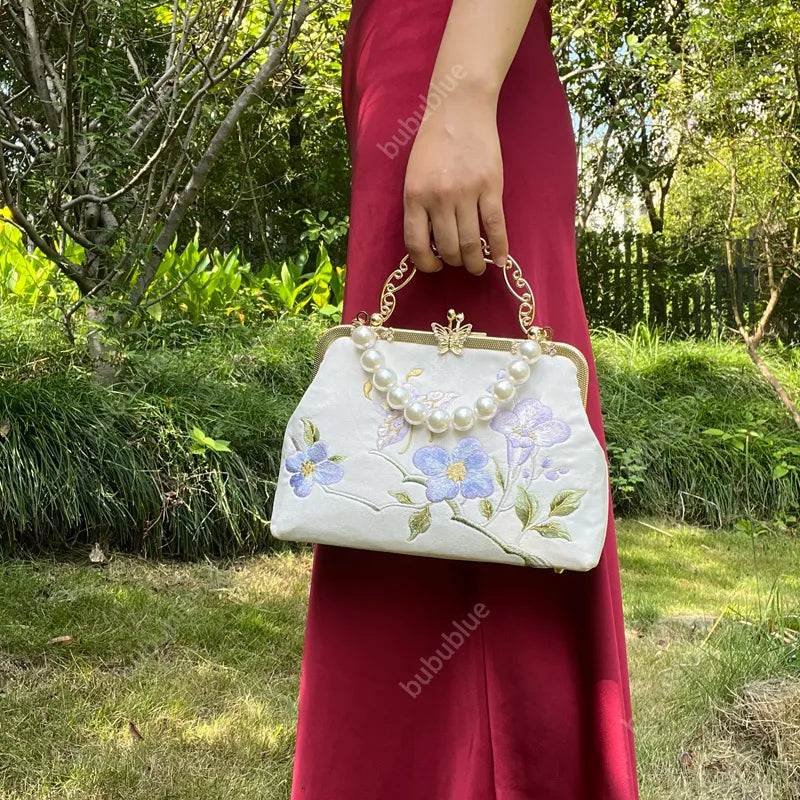 Butterfly Embroidered White Handbag with Metal Kiss-Lock - Image 4