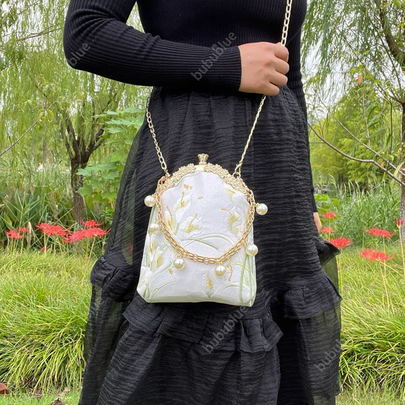 Calla Lily Embroidered Pearl Chain Handbag - Image 5